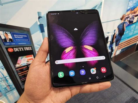 samsung galaxy fold launched  india     worlds