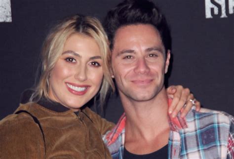 How Old Is Emma Slater Everything To Know About The Dwts