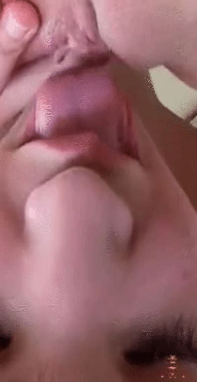 Licking Pussy Girlfriend