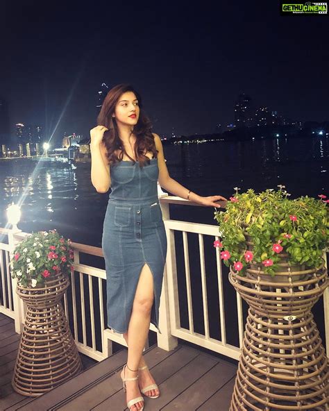 Mehreen Pizada Instagram Evenings Like These 💞 Bangkokcity Gethu