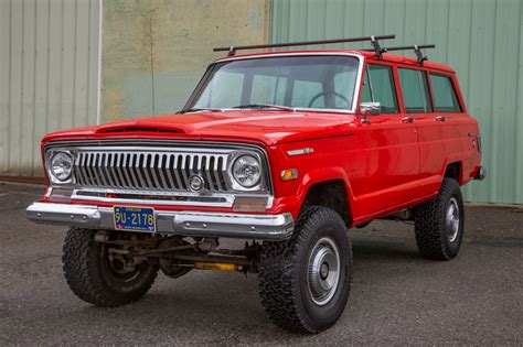 reserve  jeep wagoneer  speed  sale  bat auctions sold    february