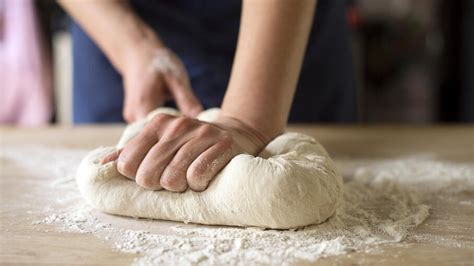 making bread dough howstuffworks aria art