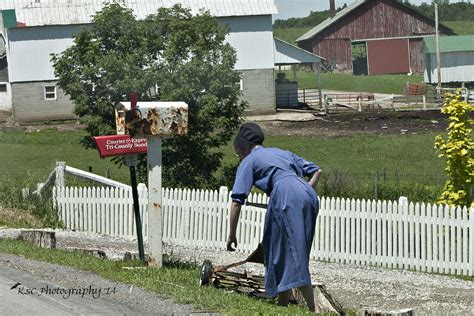 Mowing Amish Farm Amish Country Country Life Lancaster Amish