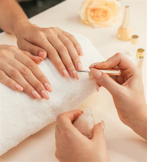choose  ideal nail salon wide info