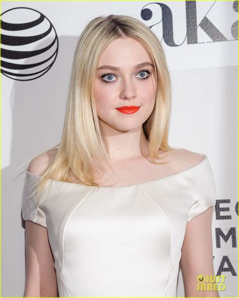 dakota fanning and theo james premiere franny during tribeca film