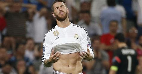 Manchester United Transfer News Sergio Ramos Offered £39m Contract To