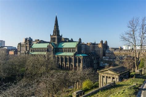 stay  glasgow scotland options   budget  guide