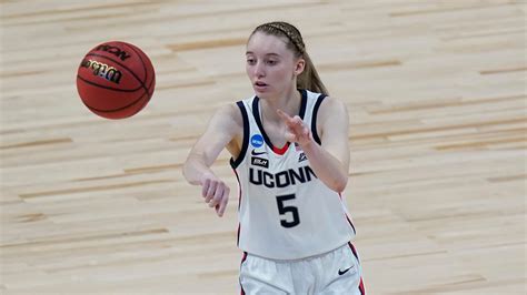 paige bueckers freshman has uconn poised for women s ncaa title run