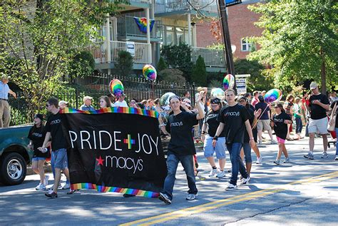 Гей парад в Атланте Atlanta Pride Parade Atlanta Travel