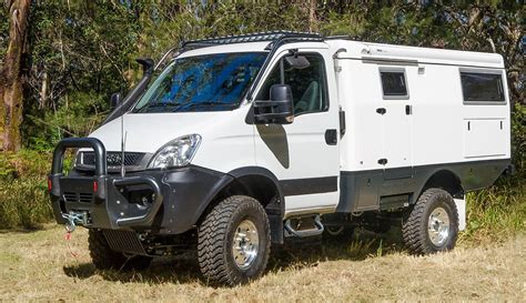 iveco daily  cabina simple de  carrozado por earth cruiser overland vehicles  cv