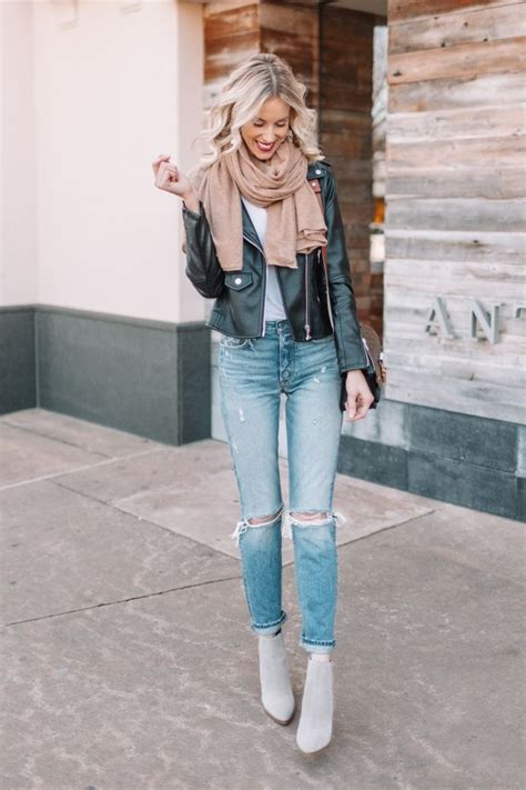 wear ankle boots  straight leg jeans straight  style