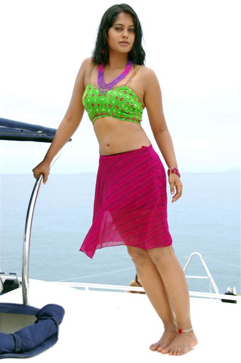 bindu madhavi hot photos actress latest bikini pics hd