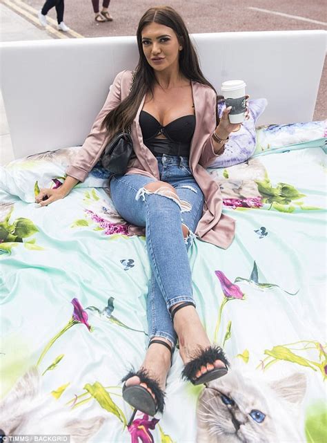 Geordie Shore S Abbie Holborn Unveils Glamorous Makeunder Daily Mail