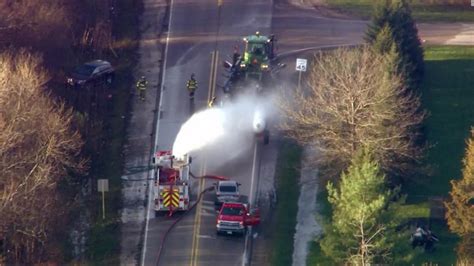 chemical spill  illinois sends  people   hospital including