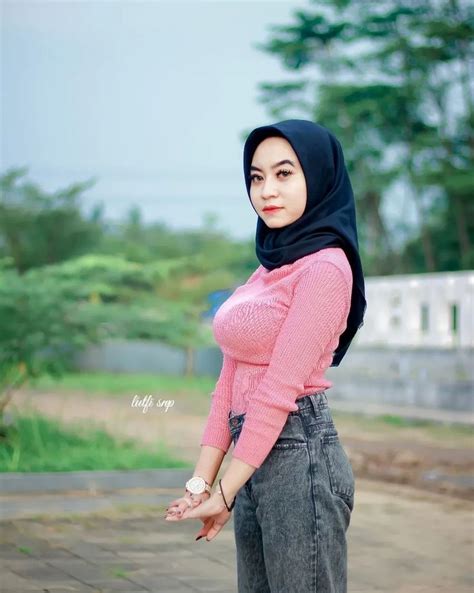 Indonesian Girls Hijab Chic Beautiful Hijab Hot Sexy Asian Girl