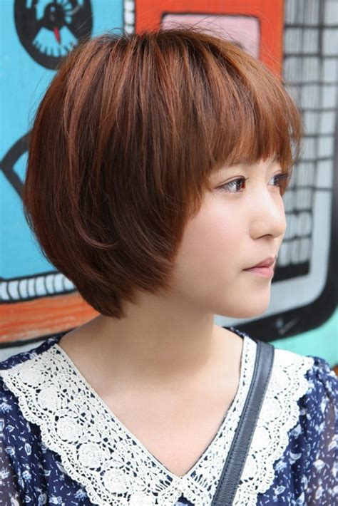 sweet layered short korean hairstyle side view  cute bob cut