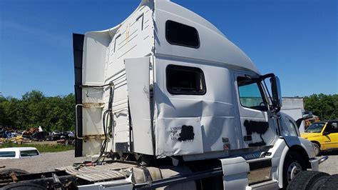 volvo vnl stock vv   cabs tpi