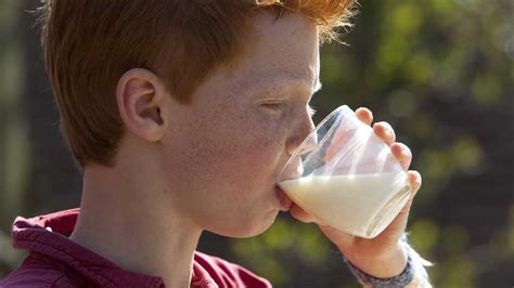 melk drinken  racisme binnenland telegraafnl