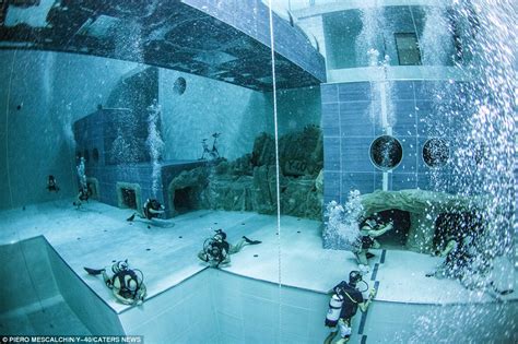 Inside World S Deepest Thermal Water Pool Daily Mail Online