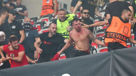 cologne hools attack block home fans kick   game  nice postponed news  germany