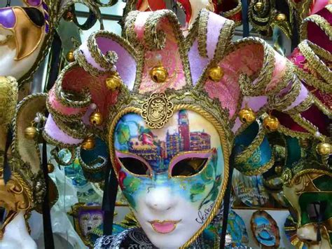 carnival  italy floats parades   carnevale celebrations