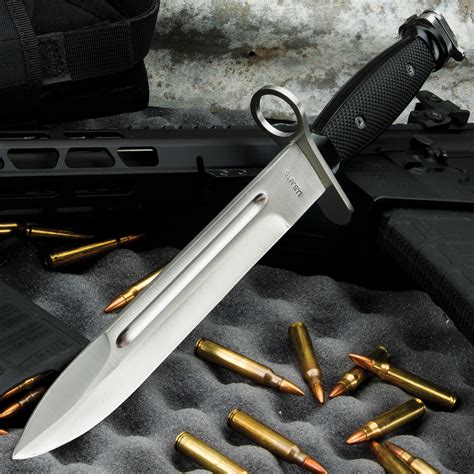 bayonet knife replica     vietnam era   rifles  budkcom knives