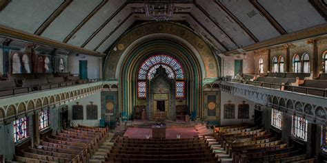 abandoned chicago synagogue  hauntingly stunning