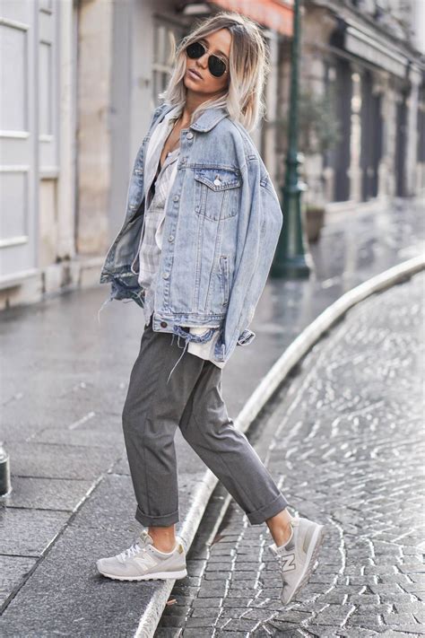 oversized denim jacket outfit street fashion casual wear jean jacket