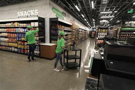 amazon opens  checkout  store  grocery  seattle