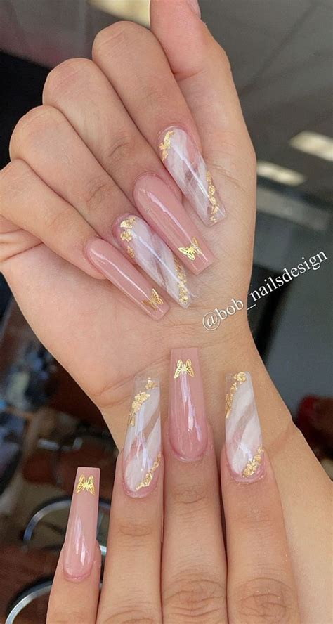 wear stylish nails pink  marble nails