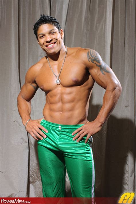 Latin Bodybuilder Luiz Tribal