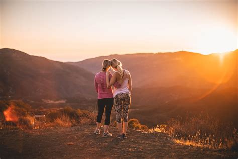 75 best lesbian dates lesbian date ideas for a whole year