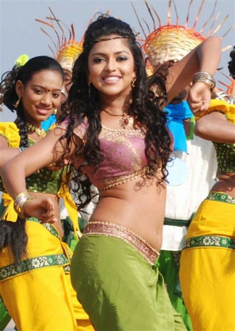 amala paul sexy naval showing images and hot cleavage collections best ever photo gallery yup