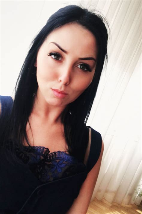 meet nice girl olga from ukraine 32 years old