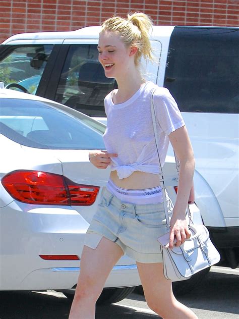 elle fanning braless 5 photos thefappening