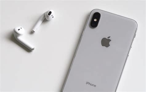 iphones  vodafone unlimited plans    apple airpods geeky gadgets