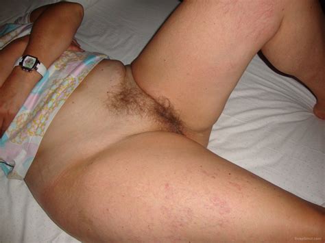 the hot pussy of my wife maggy furry and natural pubic hair