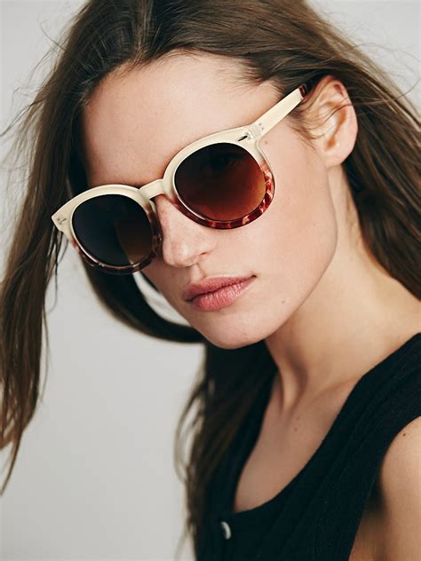 bohemian chic sunglasses for summer 2021