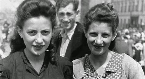 Inside The Warsaw Ghetto Summer 1941 Dangerous Minds