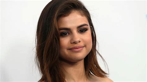 Selena Gomez Is Taking A Break From Fame After Justin Bieber Breakup