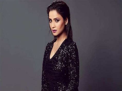 adaa khan naagin actress adaa khan cuts a pretty figure in her latest photo shoot times of india