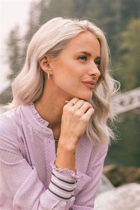 5 iconic moments i ll always remember inthefrow medium length hair