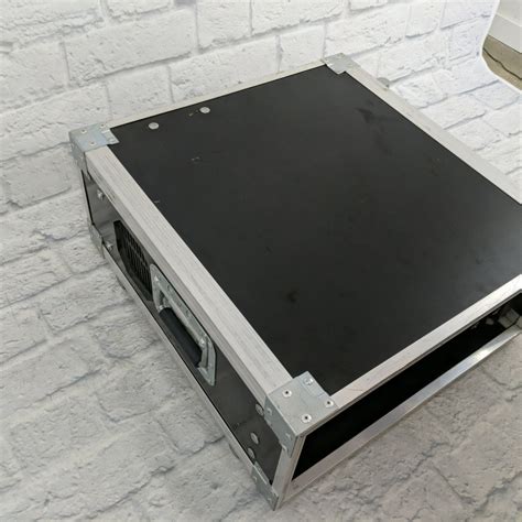 amp rack case  side vents evolution