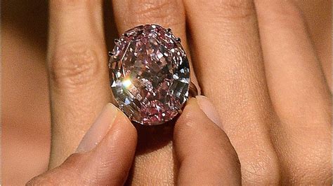 Bbc News What Makes Pink Diamonds Pink