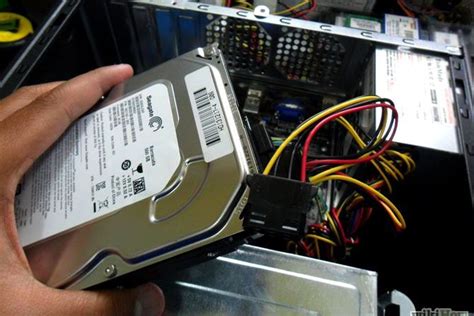 replace  install hard disk drive hdd  desktop  laptop deskdecodecom