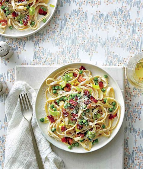 Fettuccine Alfredo With Leeks Peas And Bacon Recipe Southern Living