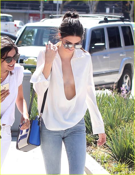 Kendall Jenner Goes Braless And Shows Off Lots Of Skin