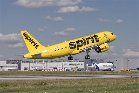 pack    spirit airlines  carry  bag  points guy