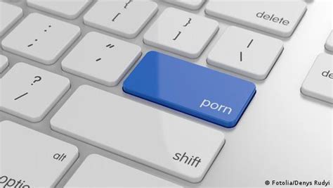 philippines booming cybersex industry dw 02 04 2016