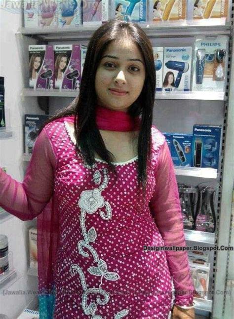 india s no 1 desi girls wallpapers collection indian hot girls desi chennai girl hot pics